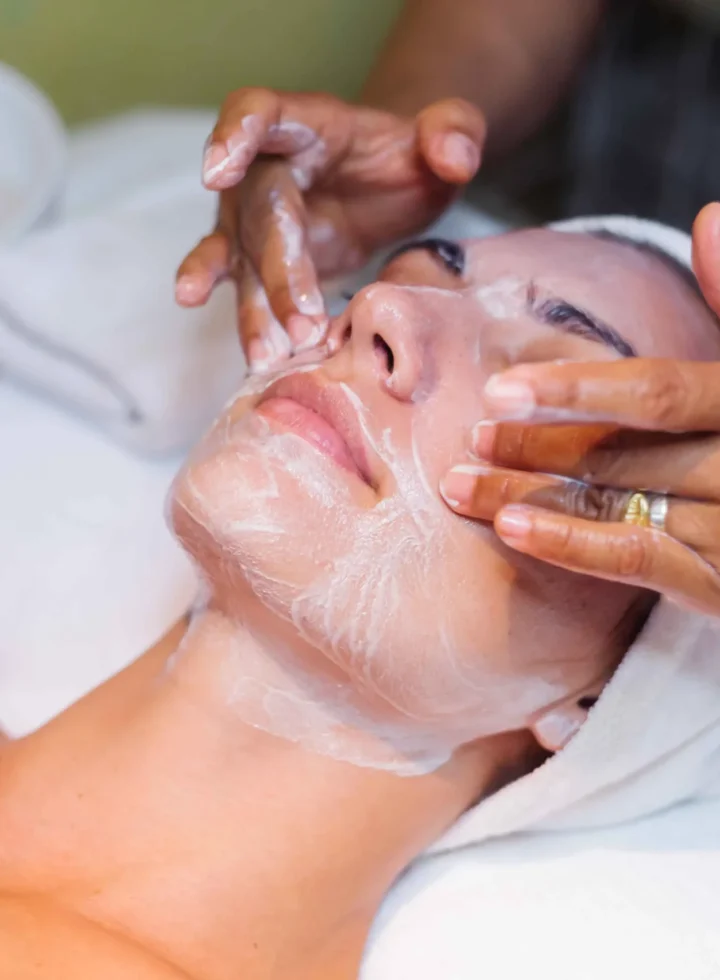  Morning vs Night Beauty Routine: What’s the Difference?